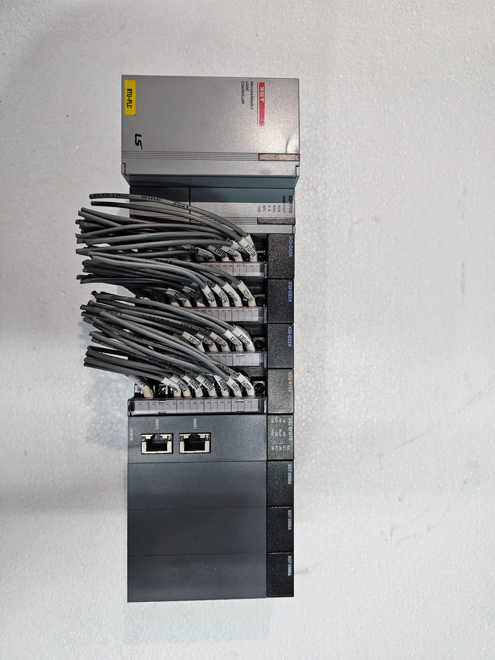 LS XGT Programmable Logic Controller PLC Assembly XGP-DC42 XGI-CPUS XGI-D22A XGQ-RY2A